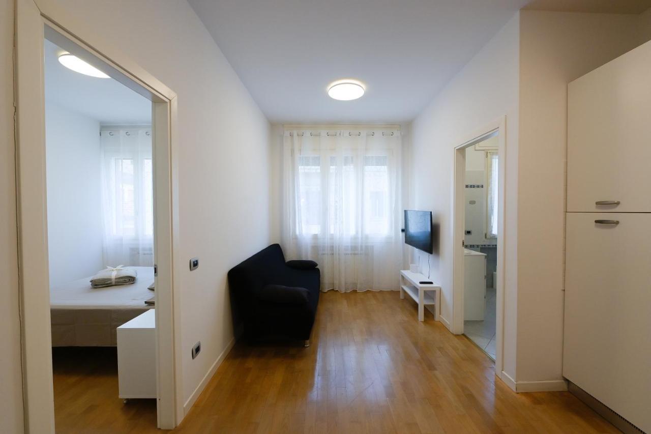 Tuliphouse Da Davide Apartment Болоня Екстериор снимка